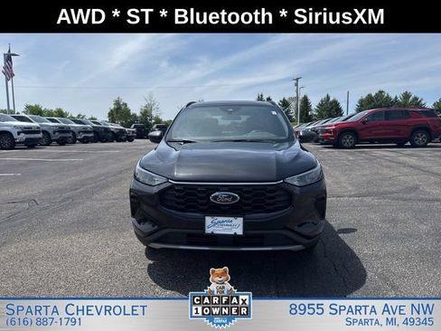 Used 2025 Ford Escape ST-Line AWD/4WD image 8
