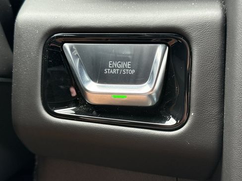 Used 2025 GMC Yukon AT4 Ultimate w/ LPO, Floor Liner Package AWD/4WD image 34