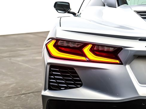 Used 2021 Chevrolet Corvette Stingray Premium Conv w/ 3LT image 14