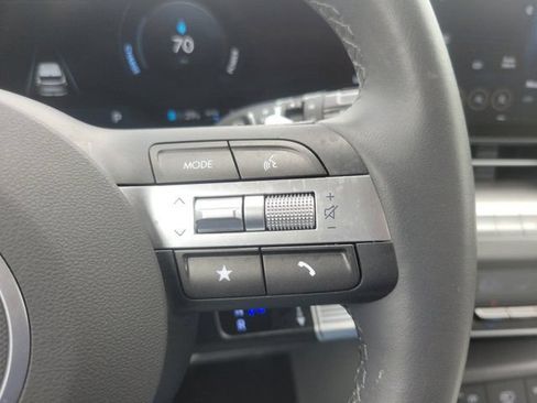 Certified 2025 Hyundai Kona SEL FWD image 21