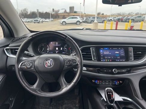 Used 2021 Buick Enclave Avenir w/ Avenir Technology Package image 25