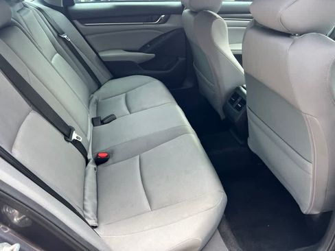 Used 2019 Honda Accord EX image 15