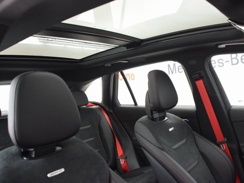 New 2026 Mercedes-Benz GLC 43 AMG 4MATIC image 17