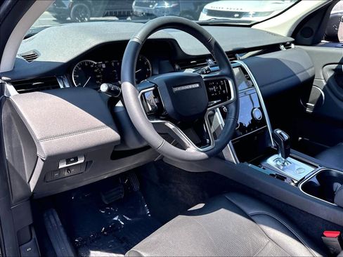 Used 2023 Land Rover Discovery Sport SE AWD/4WD image 16