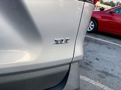 Used 2024 Toyota RAV4 XLE Premium FWD image 10