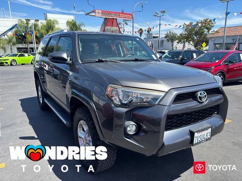 Used 2016 Toyota 4Runner SR5 AWD/4WD image 1