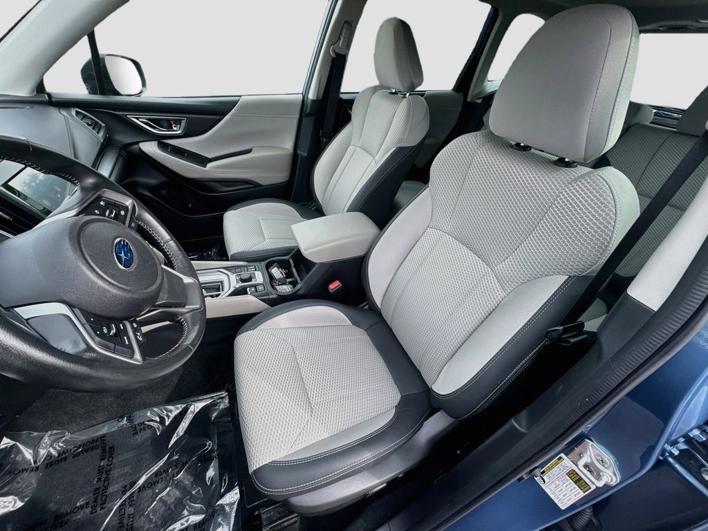 Certified 2023 Subaru Forester Premium AWD/4WD image 19