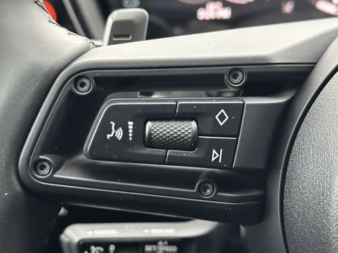 Certified 2025 Porsche Cayenne S image 30