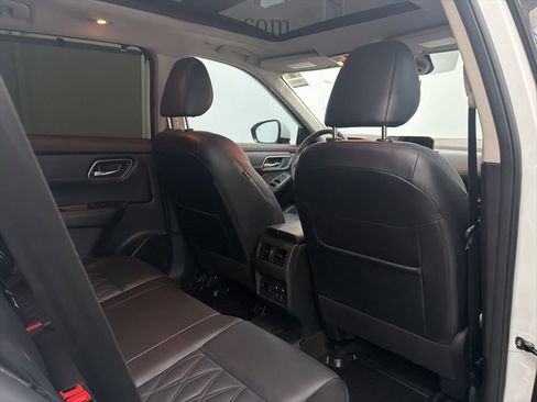 Used 2023 Nissan Rogue Platinum w/ Platinum Premium Package image 27