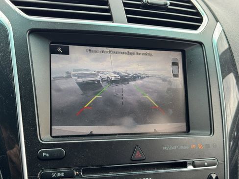 Used 2016 Ford Explorer Sport image 9