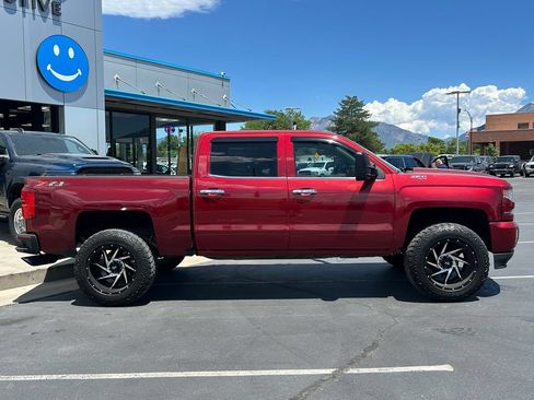 Used 2018 Chevrolet Silverado 1500 LTZ Z71 w/ LTZ Plus Package AWD/4WD image 2