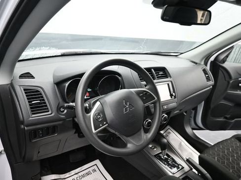 Used 2024 Mitsubishi Outlander Sport AWD image 13