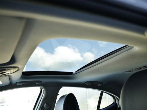 New 2026 Genesis G70 2.5T Prestige image 23