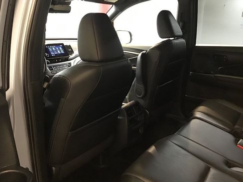 Used 2022 Honda Passport EX-L image 16