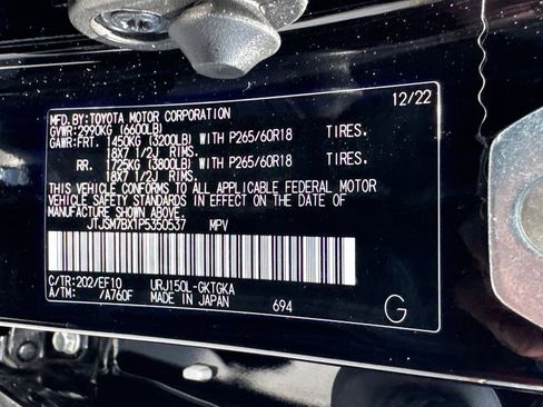 Used 2023 Lexus GX 460 w/ Black Line Special Edition AWD/4WD image 33