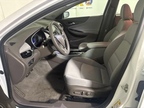 Used 2023 Chevrolet Malibu LT FWD image 10