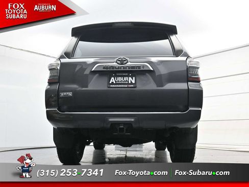 Used 2022 Toyota 4Runner SR5 Premium w/ Moonroof Package AWD/4WD image 20