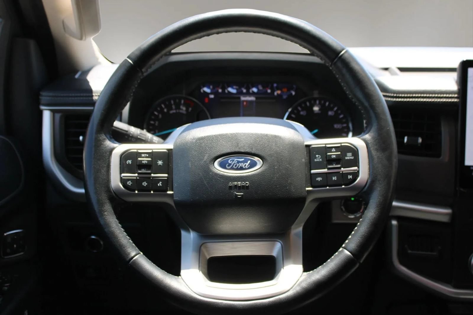Used 2024 Ford Expedition Max XLT RWD image 25