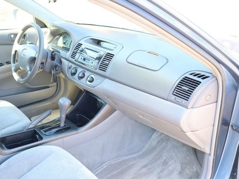 Used 2003 Toyota Camry LE FWD image 15