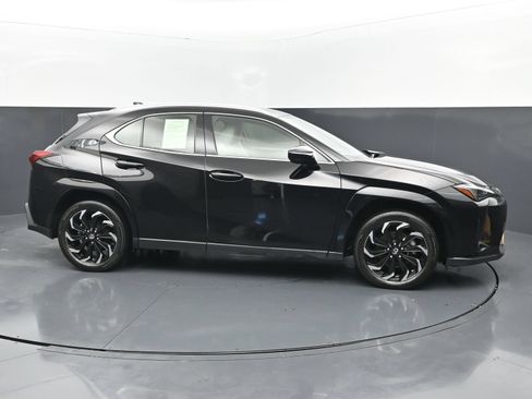 Used 2024 Lexus UX 250h FWD w/ Premium Package image 6
