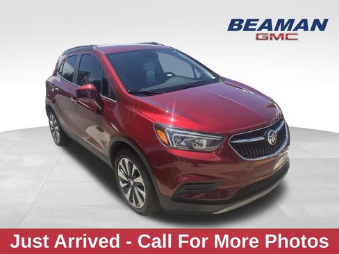 Used 2022 Buick Encore Preferred w/ Safety Package FWD image 1