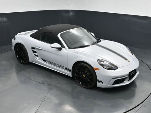 Used 2024 Porsche 718 Boxster RWD image 21