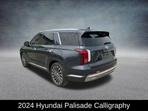 Used 2024 Hyundai Palisade Calligraphy AWD/4WD image 3