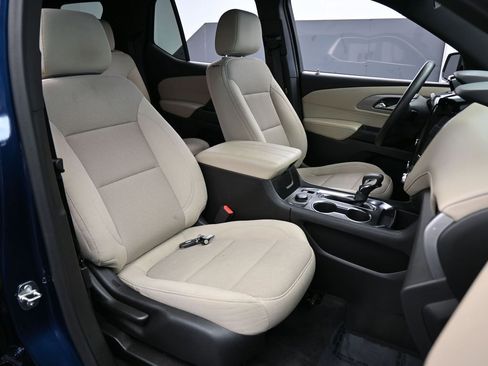 Certified 2023 Chevrolet Traverse LS image 46