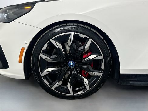 Used 2024 BMW i5 M60 w/ Premium Package AWD/4WD image 33