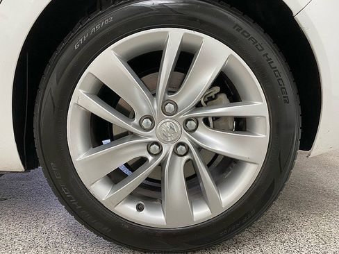Used 2016 Buick Regal image 25
