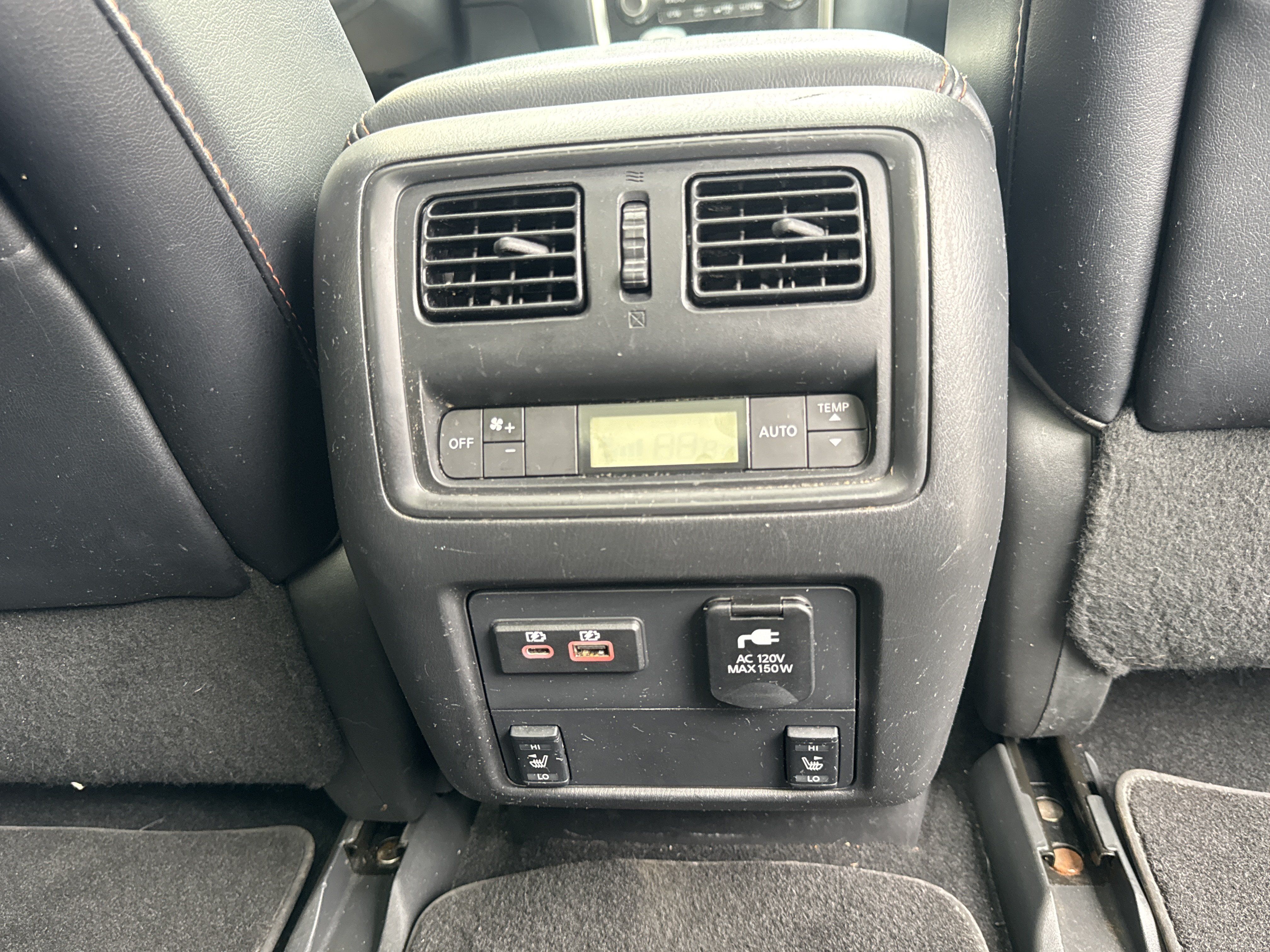 Used 2020 Nissan Pathfinder SL AWD/4WD image 13
