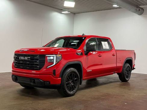Used 2024 GMC Sierra 1500 Elevation AWD/4WD image 29