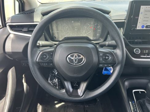Used 2023 Toyota Corolla LE FWD image 21