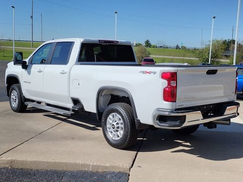 Used 2025 Chevrolet Silverado 2500 LT w/ Convenience Package AWD/4WD image 7