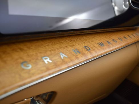 Used 2022 Jeep Grand Wagoneer Series III w/ HD Trailer Tow Package image 36