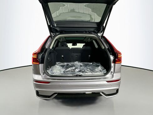 New 2026 Volvo XC60 B5 Ultra w/ Protection Package Premier AWD/4WD image 28