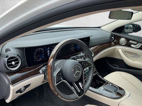 Certified 2022 Mercedes-Benz E 350 4MATIC Sedan image 10