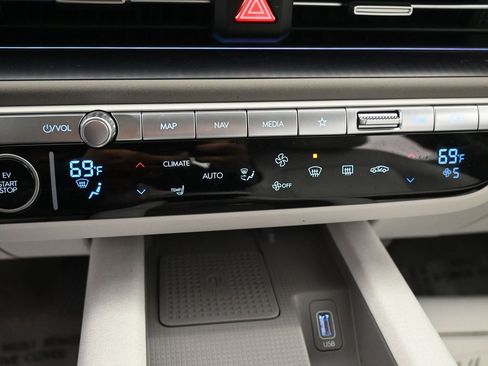 Used 2023 Hyundai Ioniq 6 SEL image 16