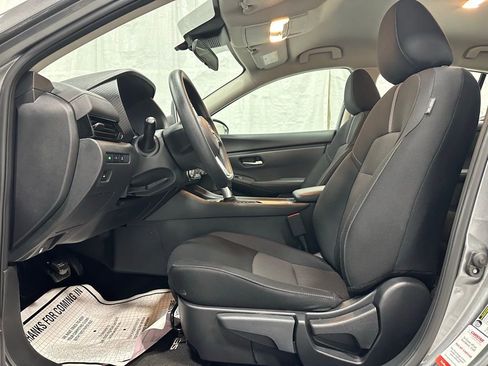Used 2025 Nissan Sentra SV image 14
