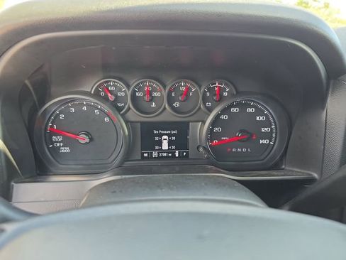 Used 2021 Chevrolet Silverado 1500 Custom image 20