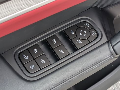 Certified 2026 Porsche Cayenne E-Hybrid Coupe AWD/4WD image 25