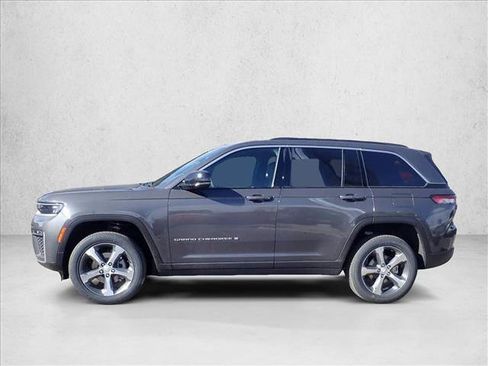 New 2026 Jeep Grand Cherokee Limited image 2