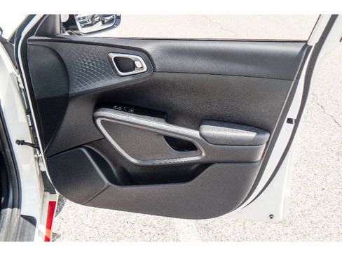 Used 2022 Kia Soul GT-Line FWD image 18