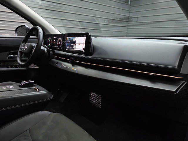 Used 2023 Nissan Ariya FWD image 13