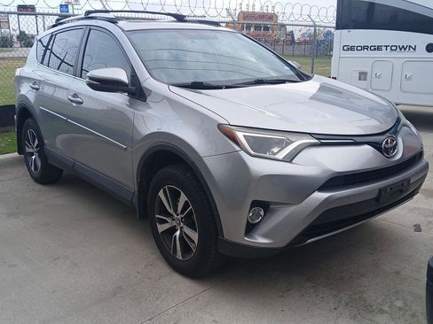 Used 2016 Toyota RAV4 XLE image 2