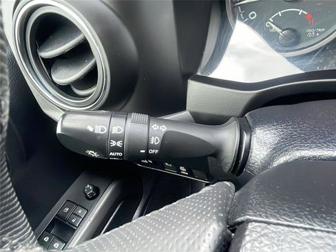 Used 2021 Toyota Tacoma TRD Off-Road image 23