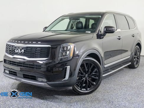 Used 2022 Kia Telluride SX w/ SX Prestige Package AWD/4WD image 3