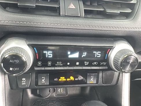Used 2024 Toyota RAV4 XLE w/ Convenience Package image 27