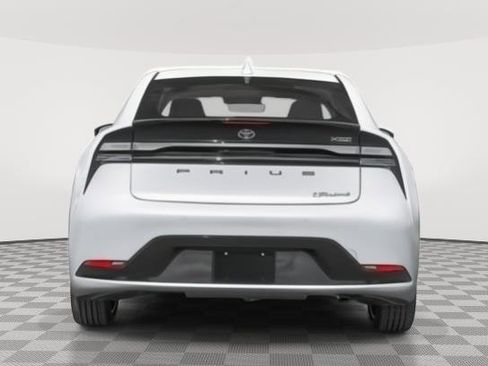 New 2026 Toyota Prius Plug-In Hybrid image 5