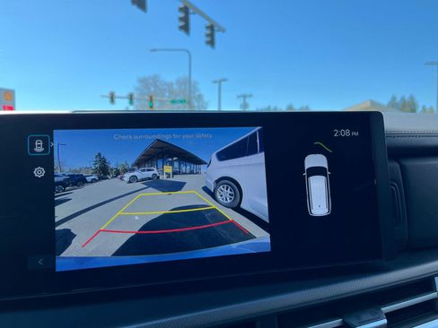 Used 2025 Hyundai Santa Fe SEL image 17